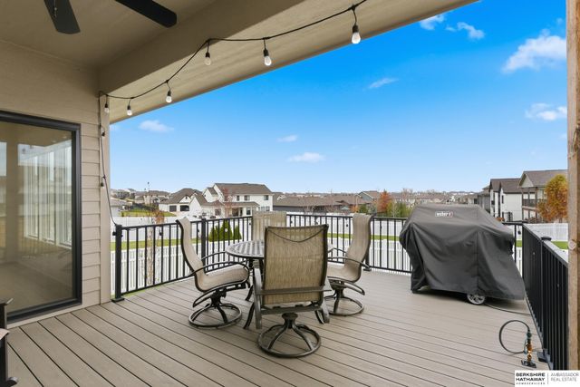 21714 K Street, Elkhorn, NE 68022