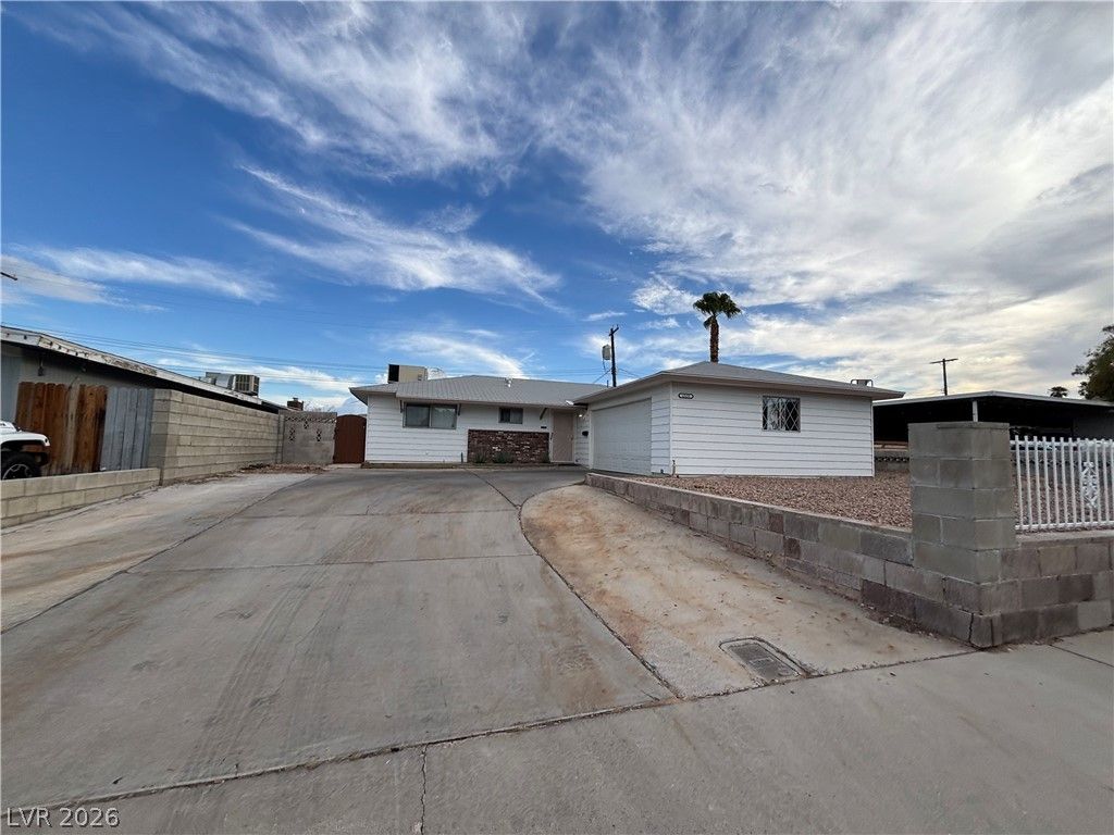 6325 ELTON Avenue, Las Vegas, NV 89107 — photo 2