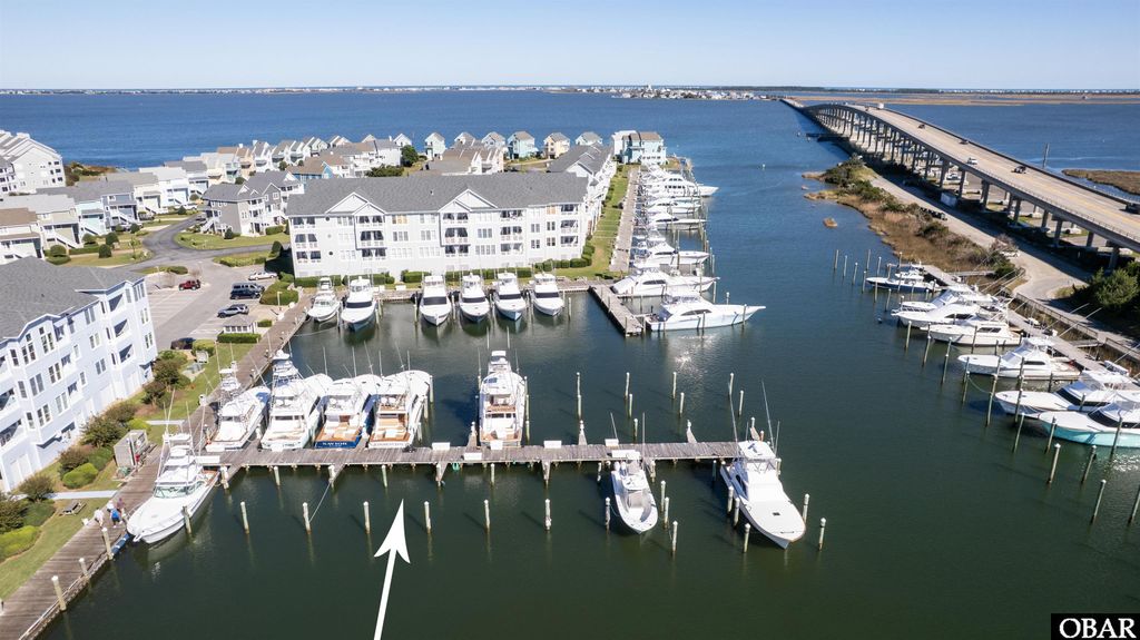 Image 10 of property listing at 128 Yacht Club Court Slip 128, Manteo, NC 27954