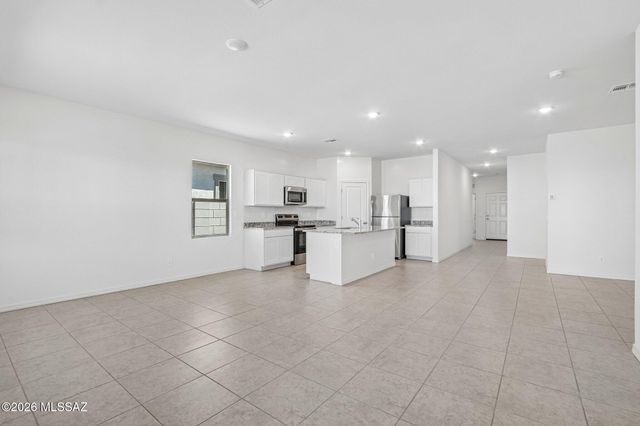 6711 W Star Wash Loop W, Tucson, AZ 85757