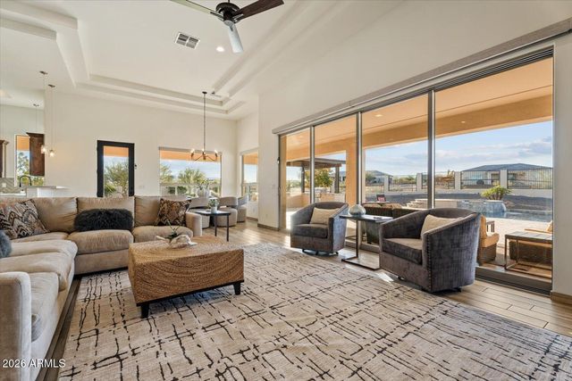 14313 E BOBWHITE Way, Scottsdale, AZ 85262