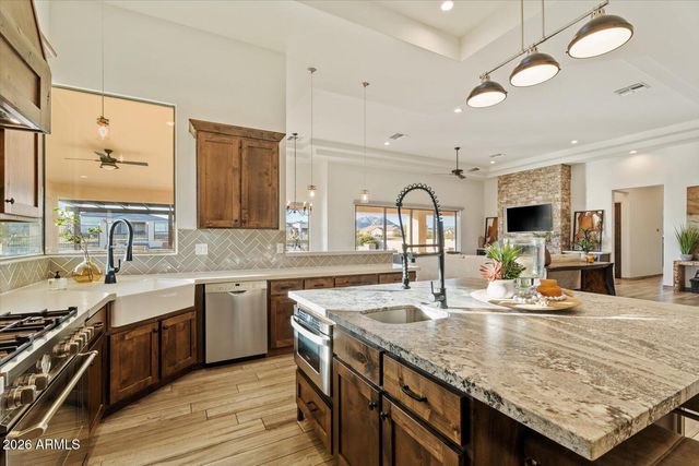 14313 E BOBWHITE Way, Scottsdale, AZ 85262