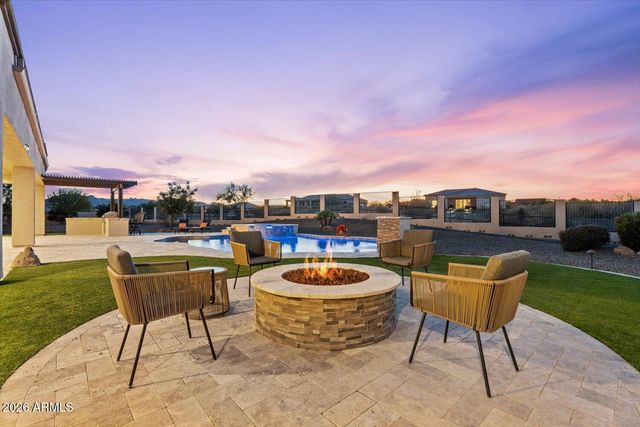 14313 E BOBWHITE Way, Scottsdale, AZ 85262