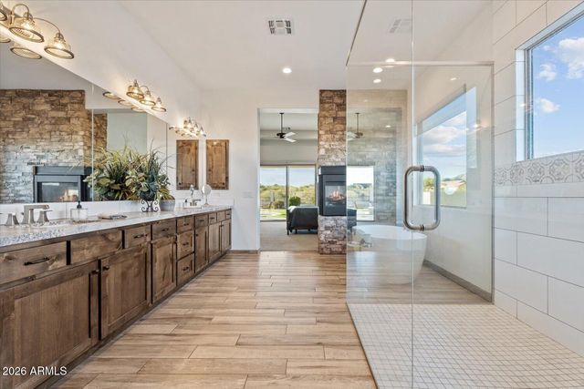 14313 E BOBWHITE Way, Scottsdale, AZ 85262