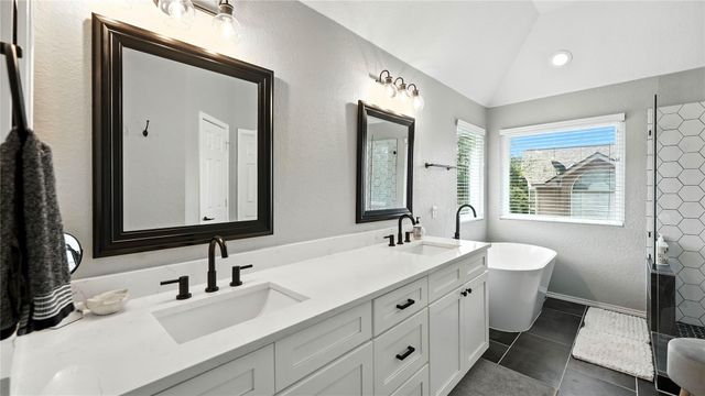 2448 Woodbridge WAY, Schertz, TX 78154