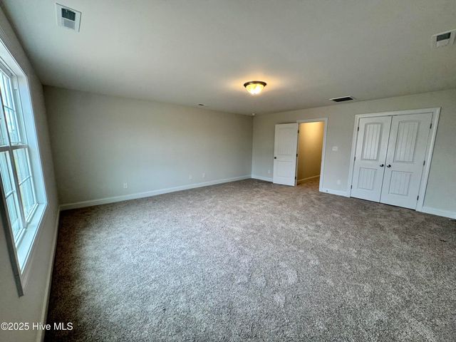 2012 Yellowfin Drive, New Bern, NC 28562