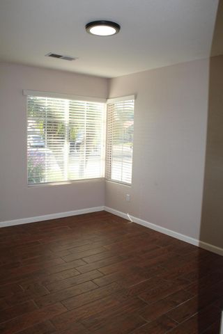 4714 W Ashland Avenue, Visalia, CA 93277