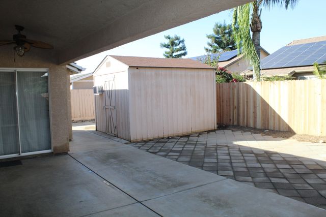 4714 W Ashland Avenue, Visalia, CA 93277