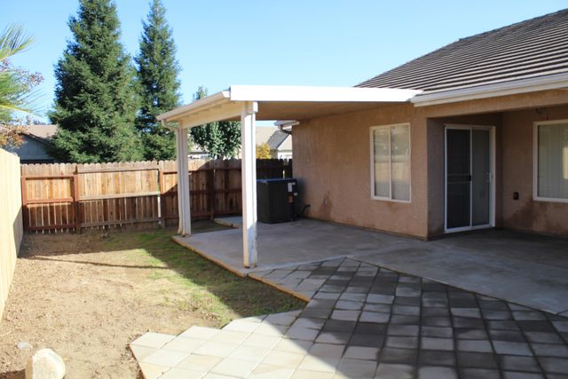 4714 W Ashland Avenue, Visalia, CA 93277
