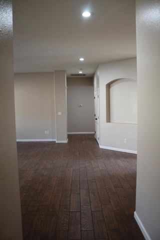 4714 W Ashland Avenue, Visalia, CA 93277