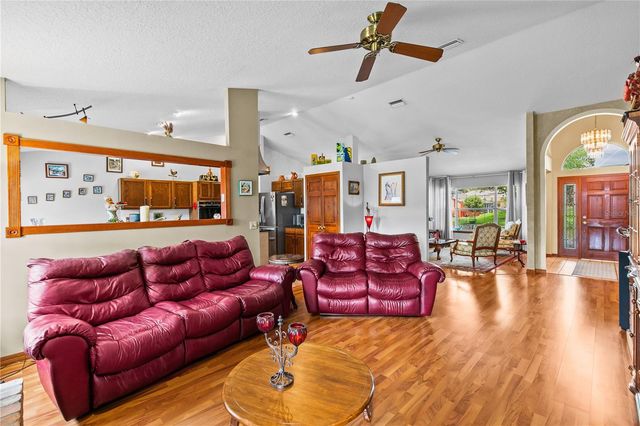 944 ALMOND TREE CIRCLE, Orlando, FL 32835