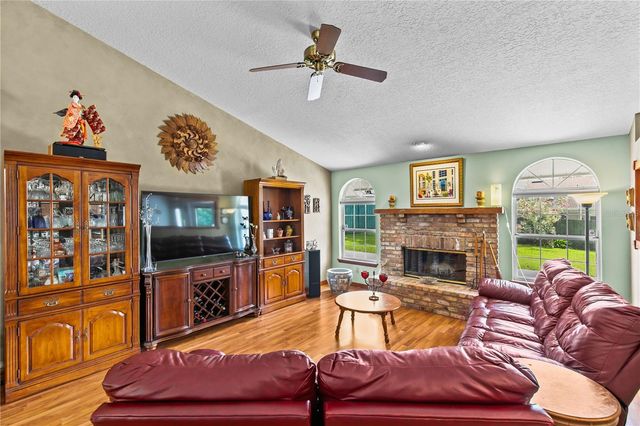 944 ALMOND TREE CIRCLE, Orlando, FL 32835