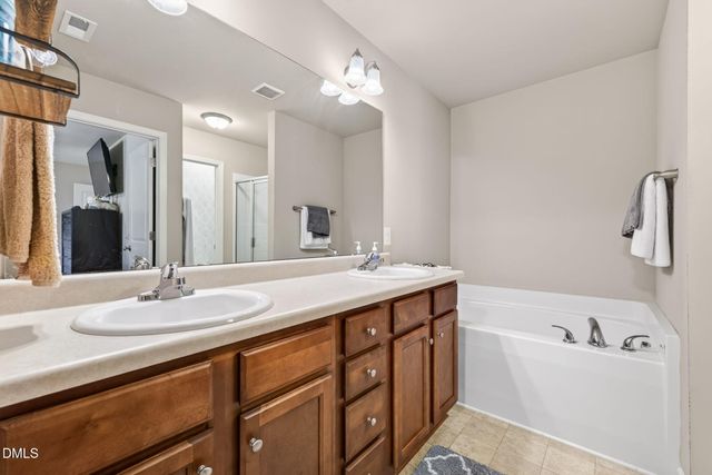 100 Belle Meade Court, Benson, NC 27504
