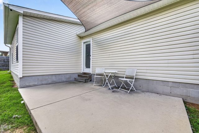 100 Belle Meade Court, Benson, NC 27504