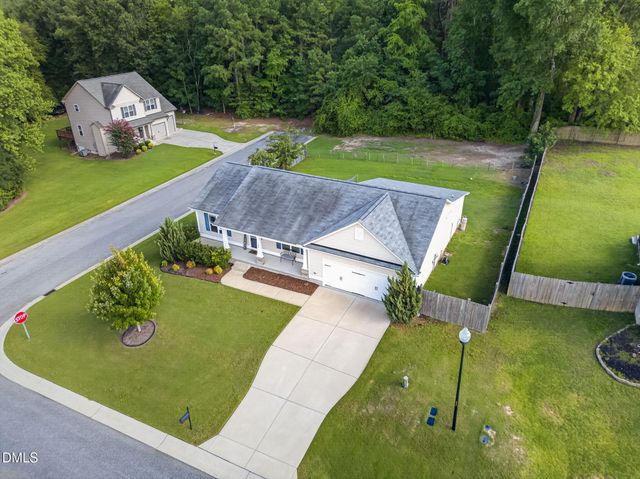 100 Belle Meade Court, Benson, NC 27504