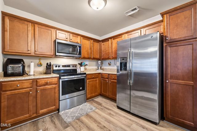 100 Belle Meade Court, Benson, NC 27504