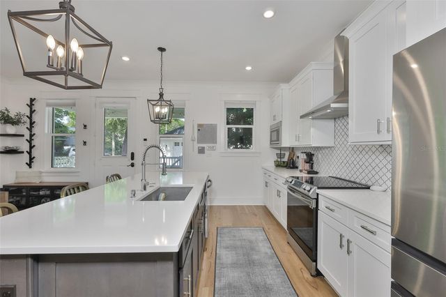 2204 N CENTRAL AVENUE 1, Tampa, FL 33602