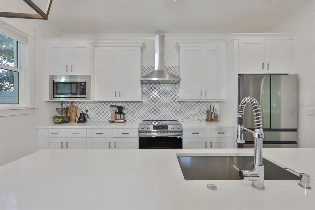 Image 11 of property listing at 2204 N CENTRAL AVENUE 1, Tampa, FL 33602