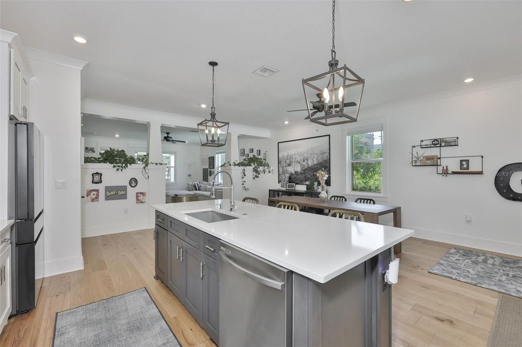 Image 13 of property listing at 2204 N CENTRAL AVENUE 1, Tampa, FL 33602