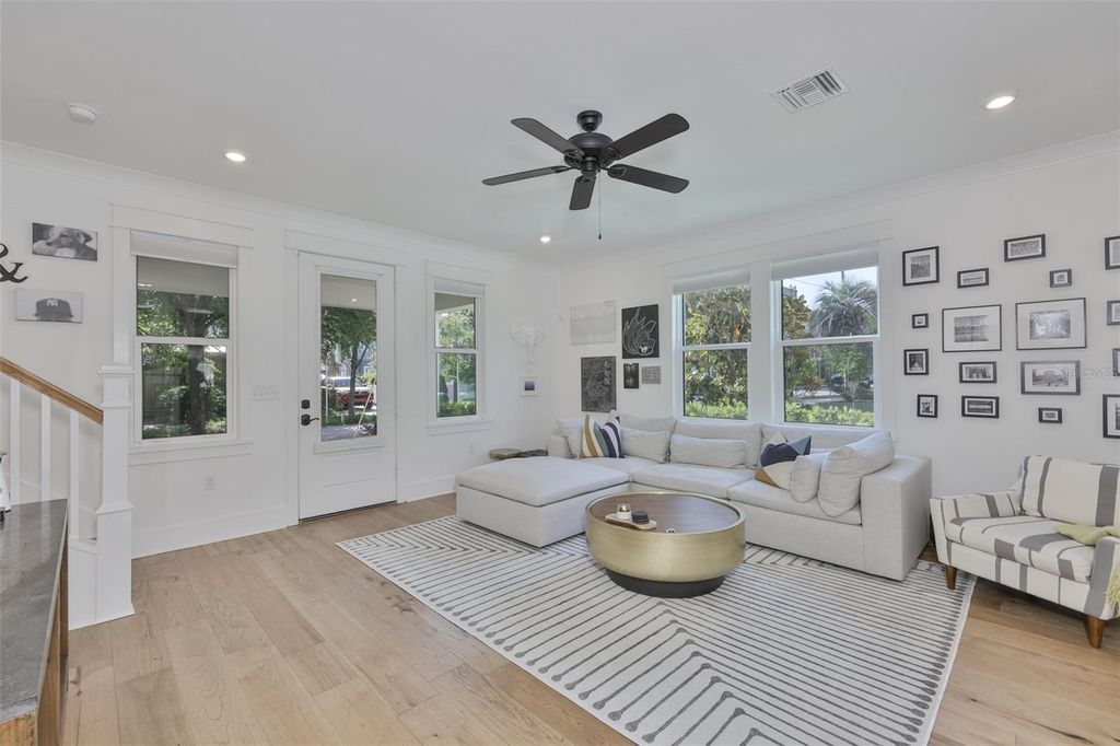 Image 17 of property listing at 2204 N CENTRAL AVENUE 1, Tampa, FL 33602