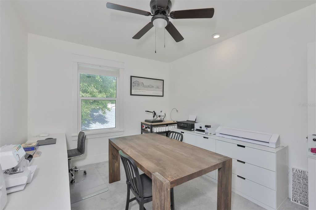 Image 30 of property listing at 2204 N CENTRAL AVENUE 1, Tampa, FL 33602
