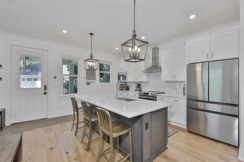 Image 7 of property listing at 2204 N CENTRAL AVENUE 1, Tampa, FL 33602