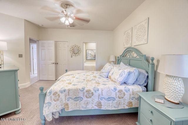 2252 Beach Drive, 706, Gulfport, MS 39507