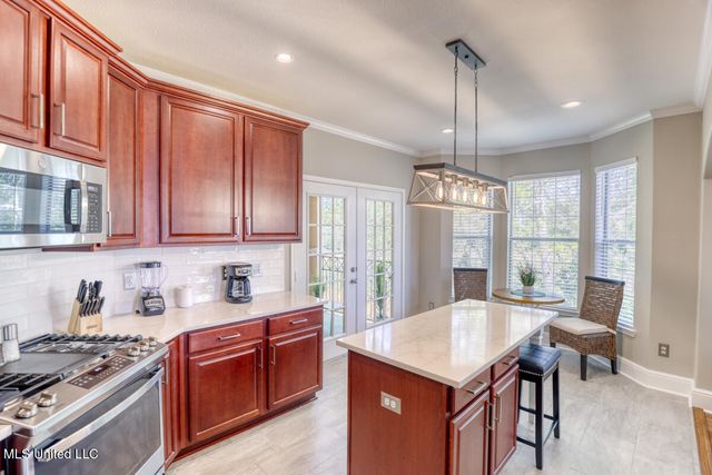 2252 Beach Drive, 706, Gulfport, MS 39507