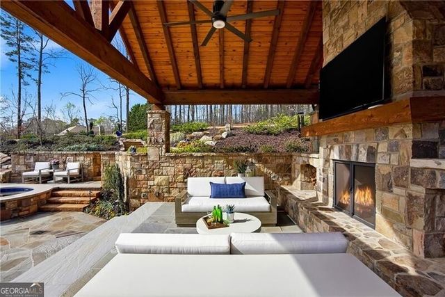 1190 Hillside Green Way, Powder Springs, GA 30127