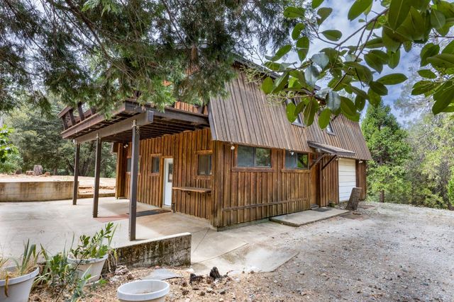 4363 Glory Hole Dr, Camino, CA 95709