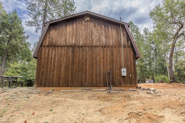 4363 Glory Hole Dr, Camino, CA 95709