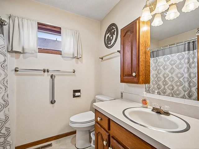 401 Prairie Street, Guthrie Center, IA 50115