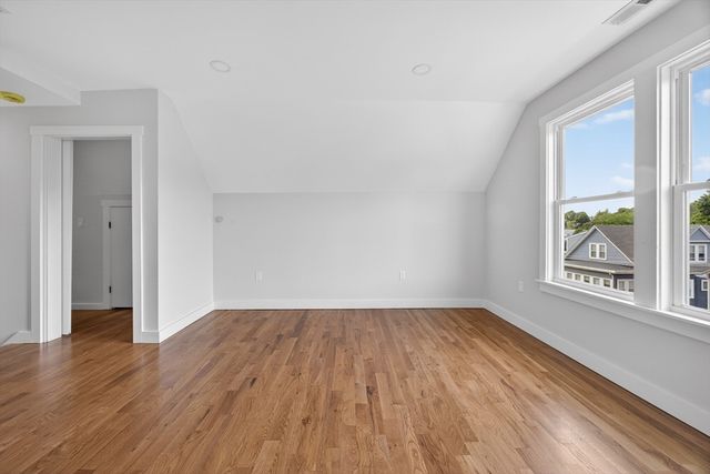21 Hutchinson St 2, Winthrop, MA 02152