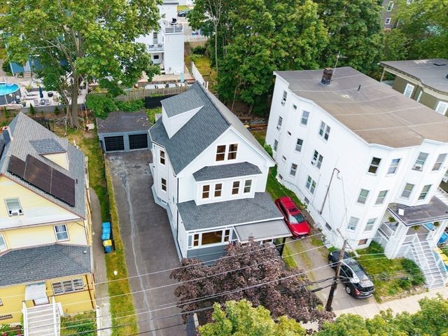21 Hutchinson St 2, Winthrop, MA 02152
