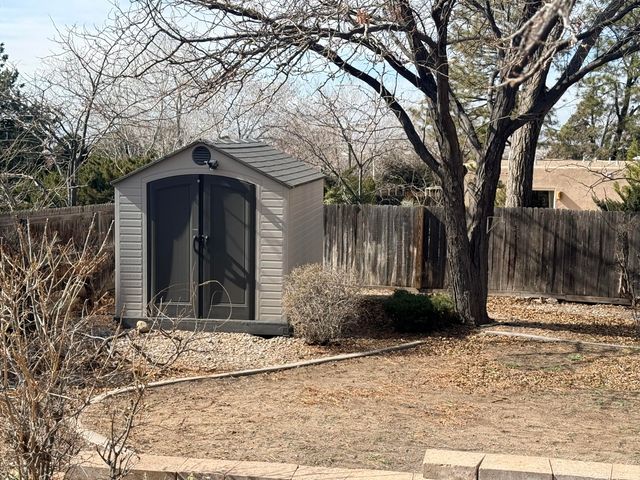 1121 Wagon Wheel Street SE, Albuquerque, NM 87123