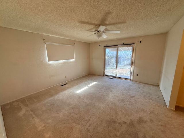 1121 Wagon Wheel Street SE, Albuquerque, NM 87123