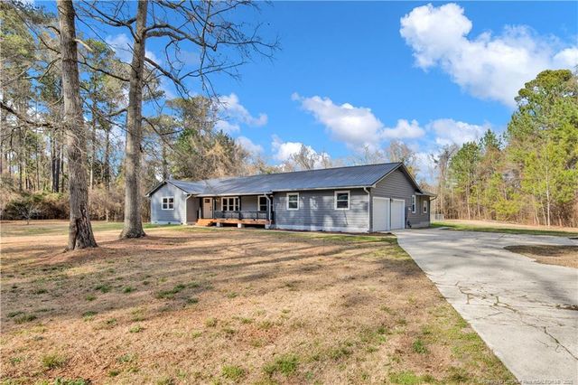 305 E Third Street, Parkton, NC 28371