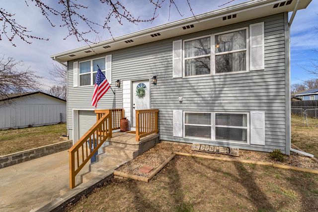 2812 W 4th, El Dorado, KS 67042