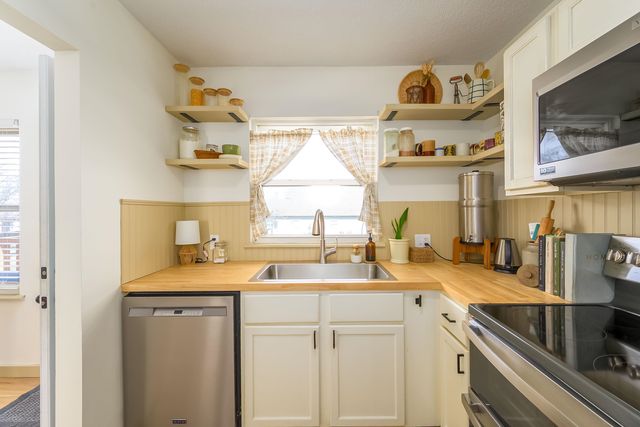 2812 W 4th, El Dorado, KS 67042