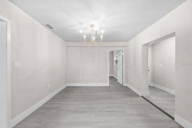 2001 E POWHATAN AVENUE, Tampa, FL 33610