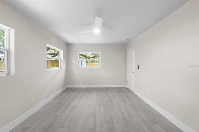 2001 E POWHATAN AVENUE, Tampa, FL 33610