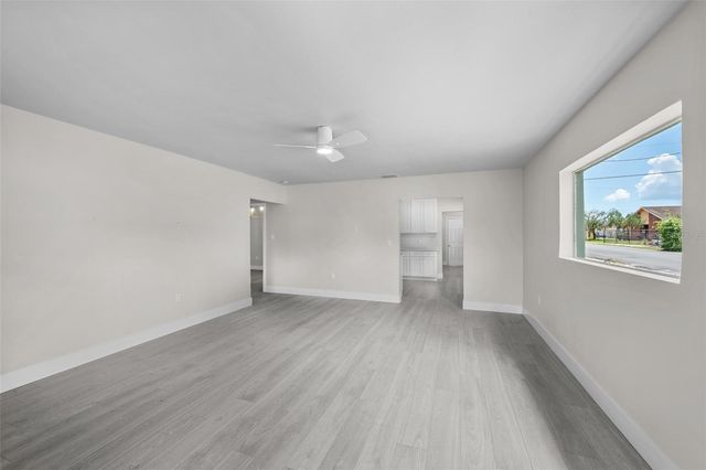 2001 E POWHATAN AVENUE, Tampa, FL 33610