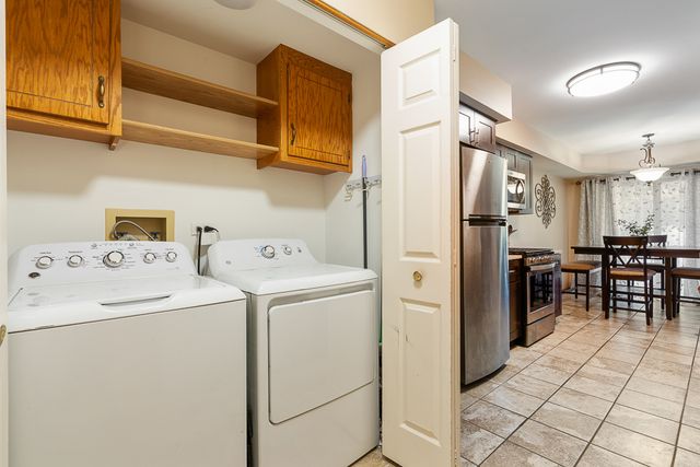 16013 Laurel Drive, Orland Park, IL 60462