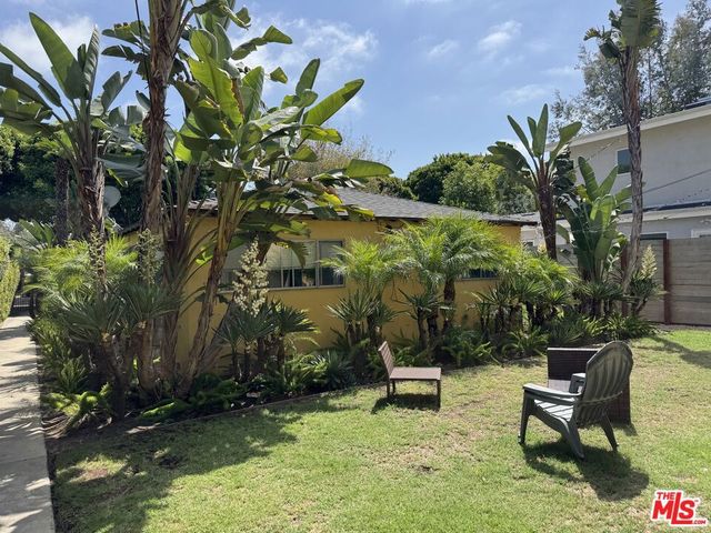 2005 Oak Street, Santa Monica, CA 90405