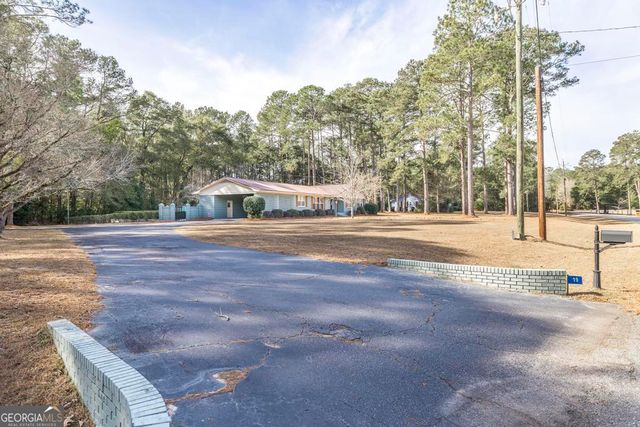 19 Mansfield Drive, Hawkinsville, GA 31036