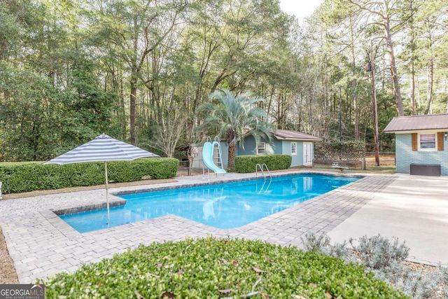 19 Mansfield Drive, Hawkinsville, GA 31036