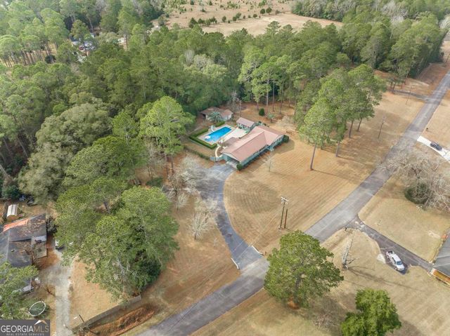 19 Mansfield Drive, Hawkinsville, GA 31036