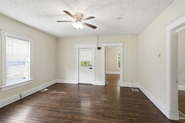 5128 Blaesi Street, Cincinnati, OH 45227