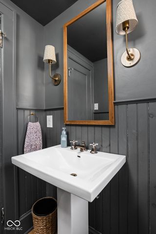 4310 Central Avenue, Indianapolis, IN 46205