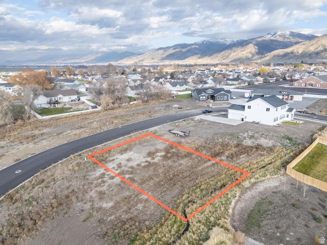 817 W 70 N, Hyrum, UT 84319